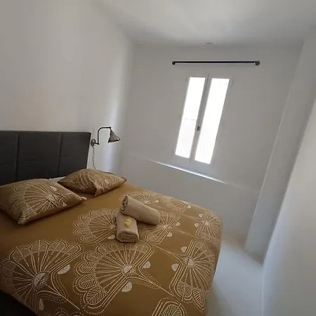 Maison Avec Terrasse, Quartier Roquette, Arles *